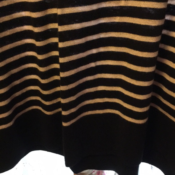 Sweater - Picture 3 of 3